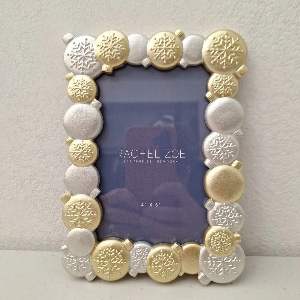 Rachel Zoe New York Christmas Ornament Picture Frame Photo 4 x 6 Inch